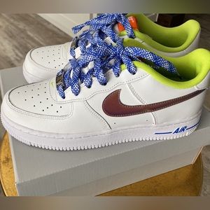 Nike Air Force 1 LV8 sz 5.5